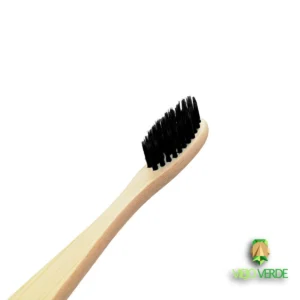 Cepillos de dientes de bambú negro